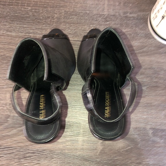 Like new! Platforms - Picture 6 of 8